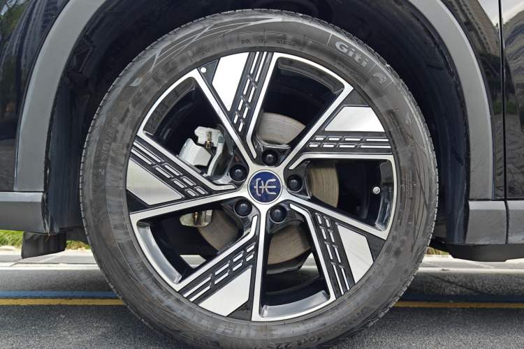 Used BYD Song Pro New Energy 2024 HONOR Edition DM-i 110KM Excellence Model Exterior 3
