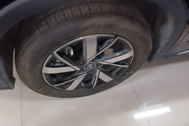 Used BYD Song Pro New Energy 2024 HONOR Edition DM-i 71KM Navigation Model Exterior 4