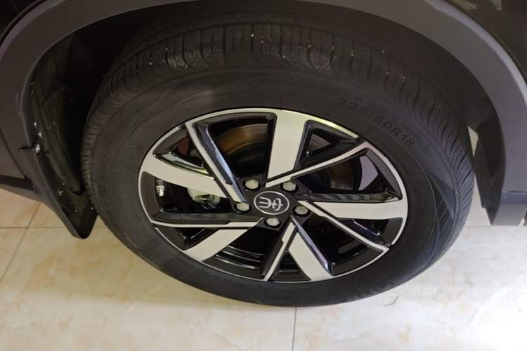 Used BYD Song Pro New Energy 2024 HONOR Edition DM-i 71KM Navigation Model Exterior 5