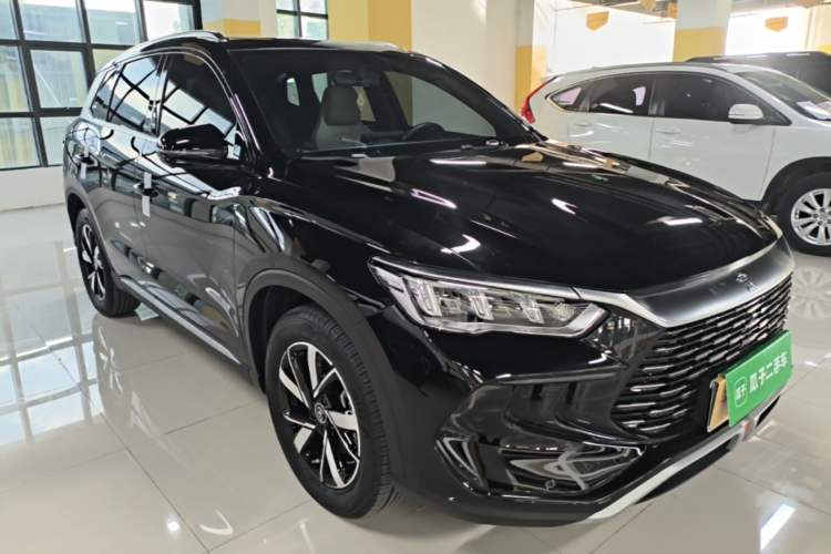 Used BYD Song Pro New Energy 2024 HONOR Edition DM-i 71KM Leading Model Front Right 45 Deg