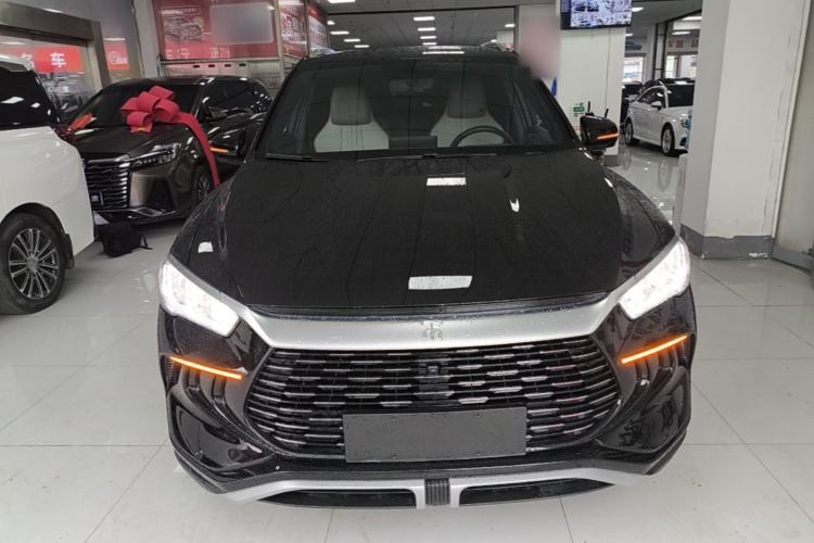 Used BYD Song Pro New Energy 2024 HONOR Edition DM-i 71KM Navigation Model Front