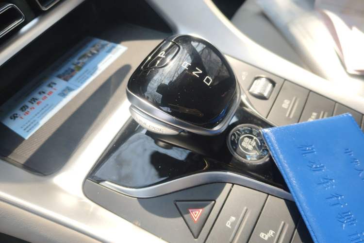 Used BYD Song Pro New Energy 2024 HONOR Edition DM-i 110KM Excellence Model Gear Lever
