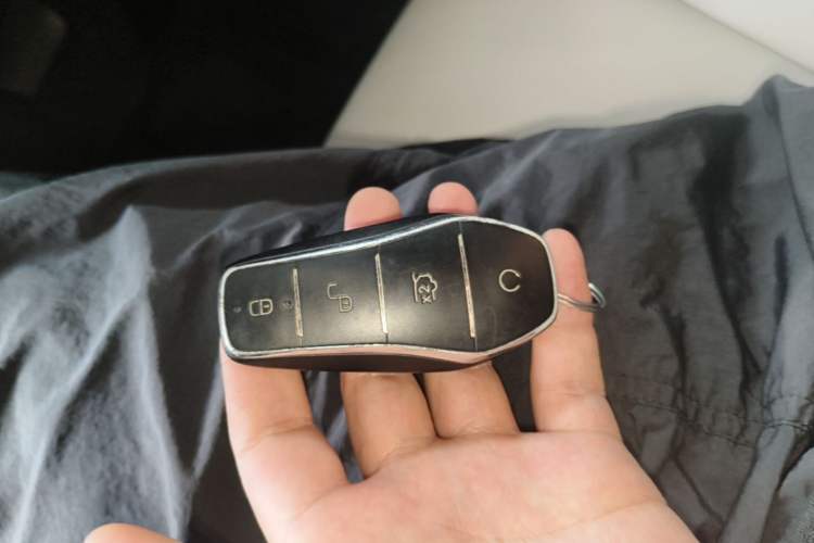 Used BYD Song Pro New Energy 2024 HONOR Edition DM-i 71KM Navigation Model Interior 1