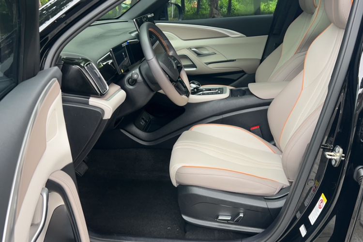 Used BYD Song Pro New Energy 2024 HONOR Edition DM-i 110KM Excellence Model Interior 1