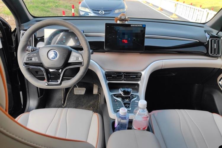 Used BYD Song Pro New Energy 2024 HONOR Edition DM-i 71KM Navigation Model Interior 2