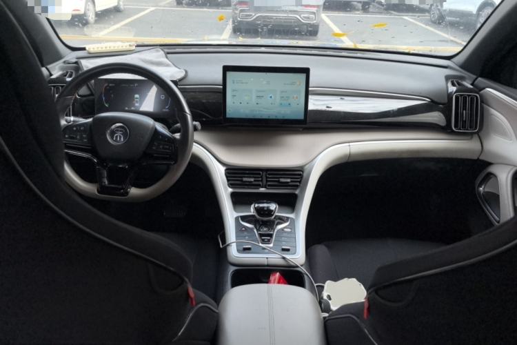 Used BYD Song Pro New Energy 2024 HONOR Edition DM-i 71KM Navigation Model Interior 2