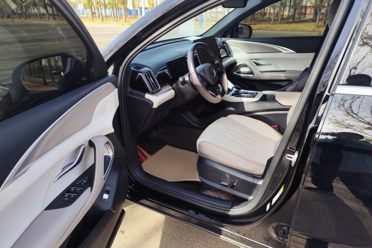 Used BYD Song Pro New Energy 2024 HONOR Edition DM-i 110KM Excellence Model Interior 2