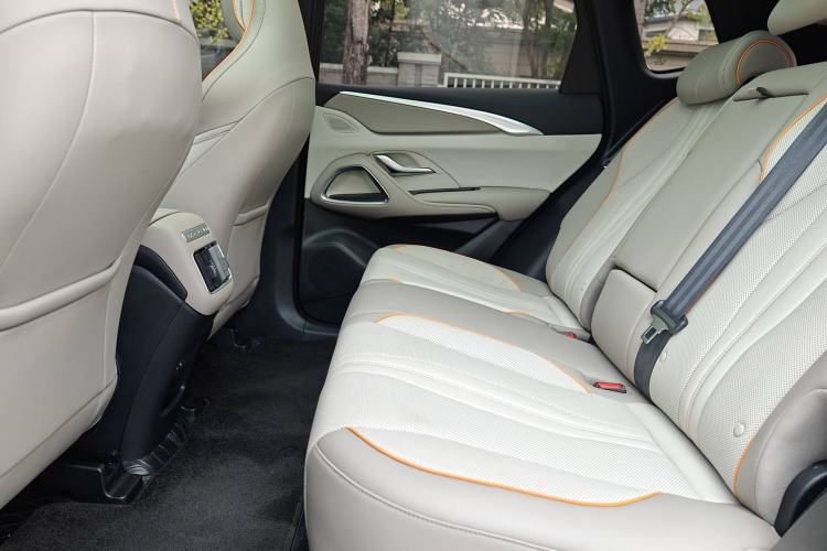 Used BYD Song Pro New Energy 2024 HONOR Edition DM-i 110KM Excellence Model Interior 8