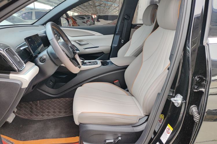 Used BYD Song Pro New Energy 2024 HONOR Edition DM-i 71KM Navigation Model Left Front Seat