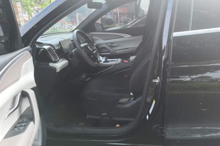 Used BYD Song Pro New Energy 2024 HONOR Edition DM-i 71KM Navigation Model Left Front Seat