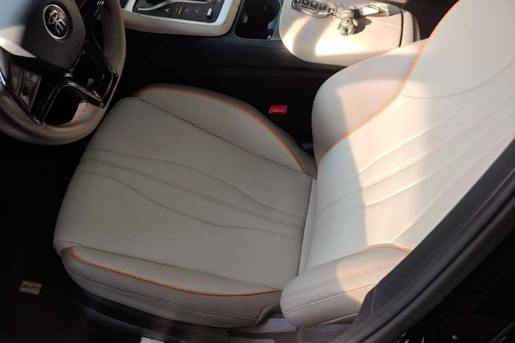 Used BYD Song Pro New Energy 2024 HONOR Edition DM-i 71KM Navigation Model Left Front Seat