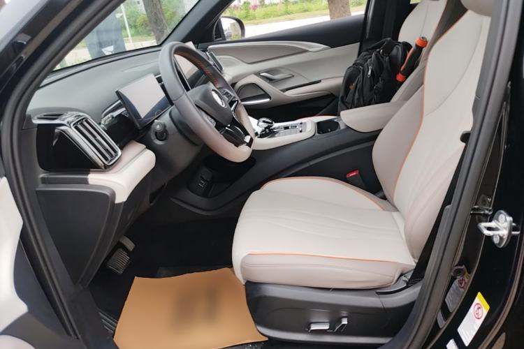 Used BYD Song Pro New Energy 2024 HONOR Edition DM-i 71KM Navigation Model Left Front Seat