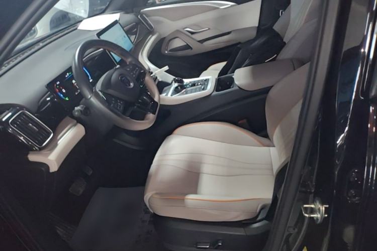 Used BYD Song Pro New Energy 2024 HONOR Edition DM-i 71KM Navigation Model Left Front Seat