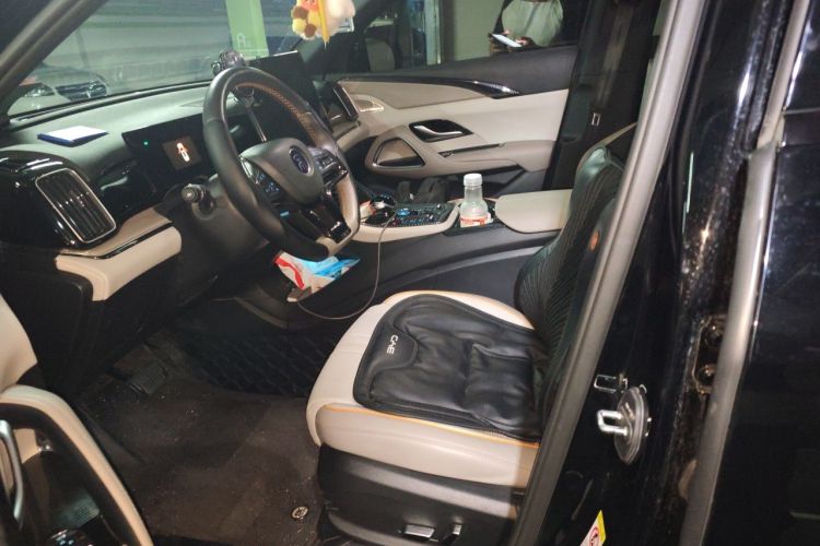 Used BYD Song Pro New Energy 2024 HONOR Edition DM-i 71KM Leading Model Left Front Seat