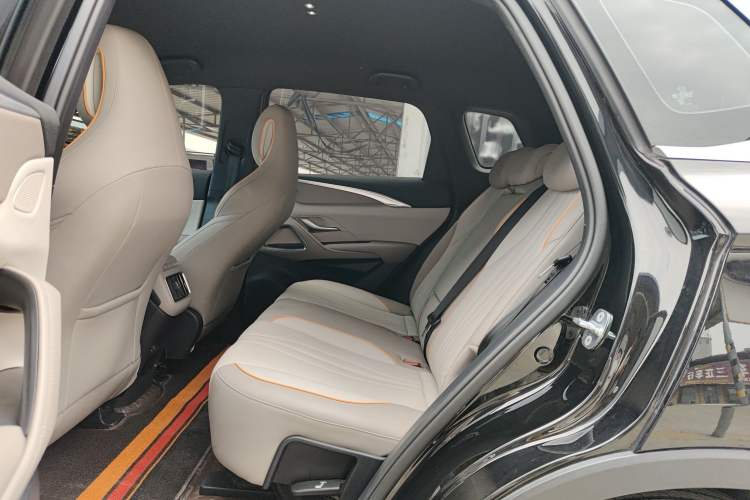 Used BYD Song Pro New Energy 2024 HONOR Edition DM-i 71KM Navigation Model Left Rear Seat