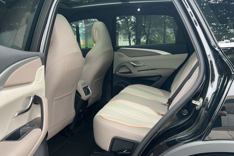 Used BYD Song Pro New Energy 2024 HONOR Edition DM-i 110KM Excellence Model Left Rear Seat