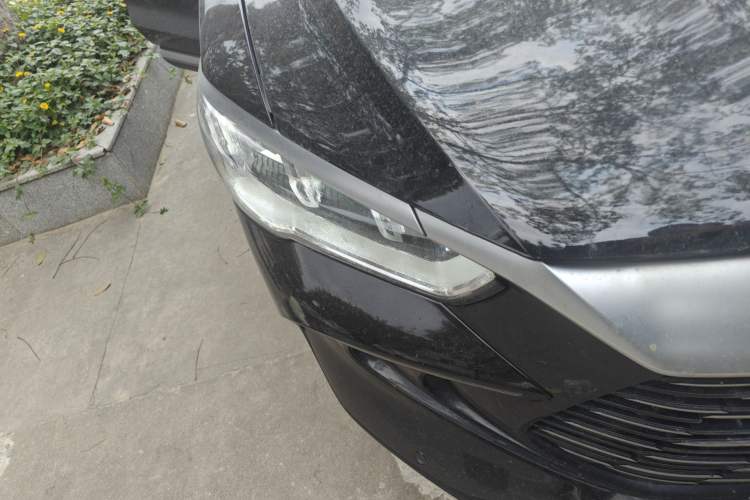 Used BYD Song Pro New Energy 2024 HONOR Edition DM-i 110KM Beyond Model Right Front Headlight