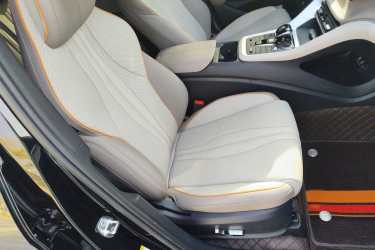 Used BYD Song Pro New Energy 2024 HONOR Edition DM-i 110KM Excellence Model Right Front Seat