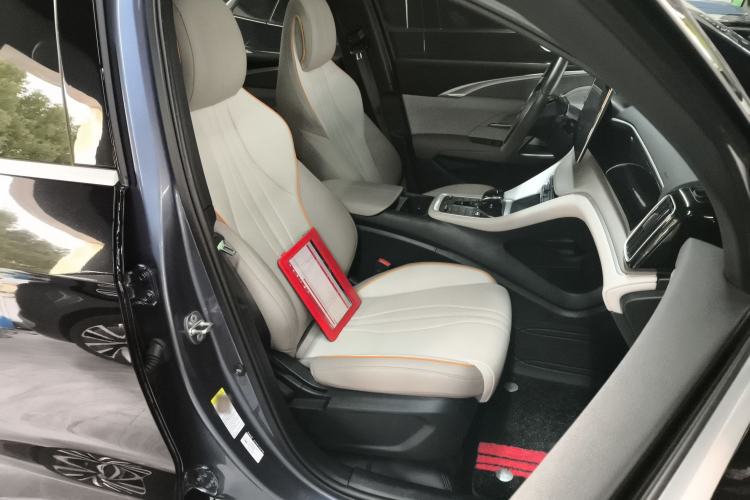 Used BYD Song Pro New Energy 2024 HONOR Edition DM-i 110KM Beyond Model Right Front Seat