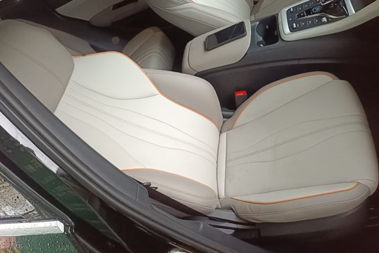 Used BYD Song Pro New Energy 2024 HONOR Edition DM-i 71KM Navigation Model Right Front Seat
