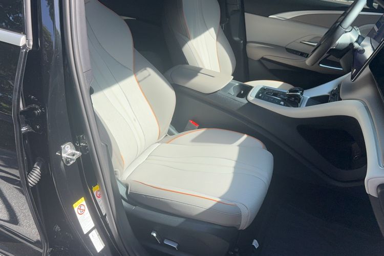 Used BYD Song Pro New Energy 2024 HONOR Edition DM-i 110KM Excellence Model Right Front Seat