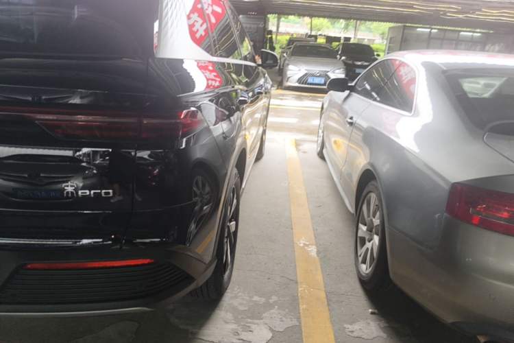 Used BYD Song Pro New Energy 2024 HONOR Edition DM-i 71KM Navigation Model Right Rear Taillight