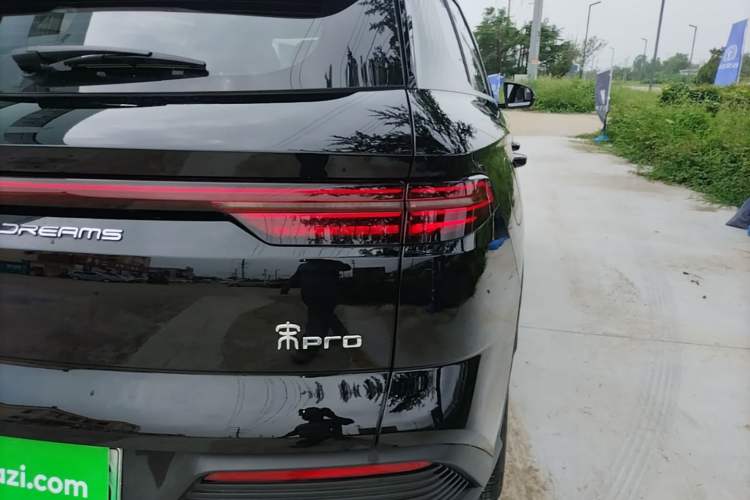 Used BYD Song Pro New Energy 2024 HONOR Edition DM-i 71KM Navigation Model Right Rear Taillight