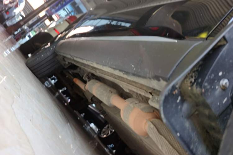 Used BYD Song Pro New Energy 2024 HONOR Edition DM-i 71KM Navigation Model Right Side Sill