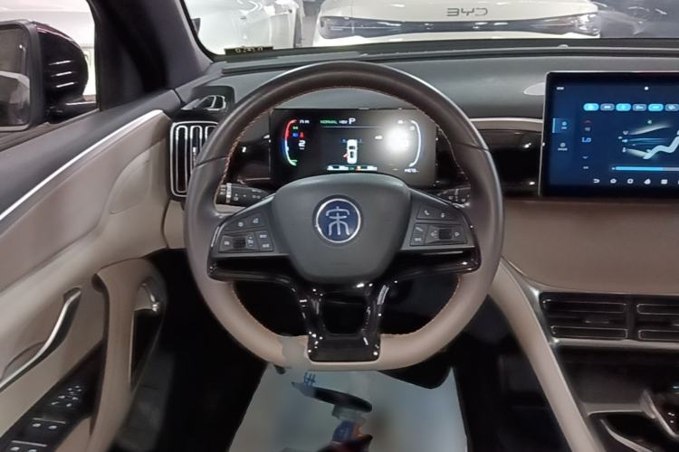 Used BYD Song Pro New Energy 2024 HONOR Edition DM-i 71KM Navigation Model Steering Wheel