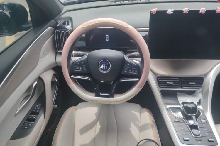 Used BYD Song Pro New Energy 2024 HONOR Edition DM-i 110KM Excellence Model Steering Wheel