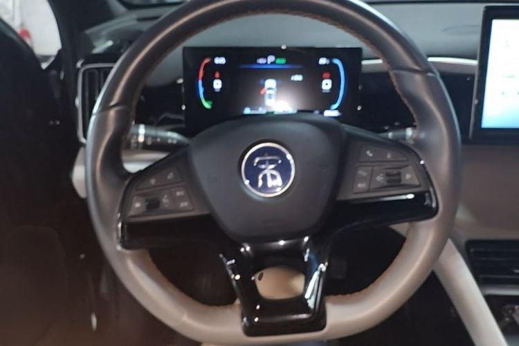 Used BYD Song Pro New Energy 2024 HONOR Edition DM-i 71KM Navigation Model Steering Wheel