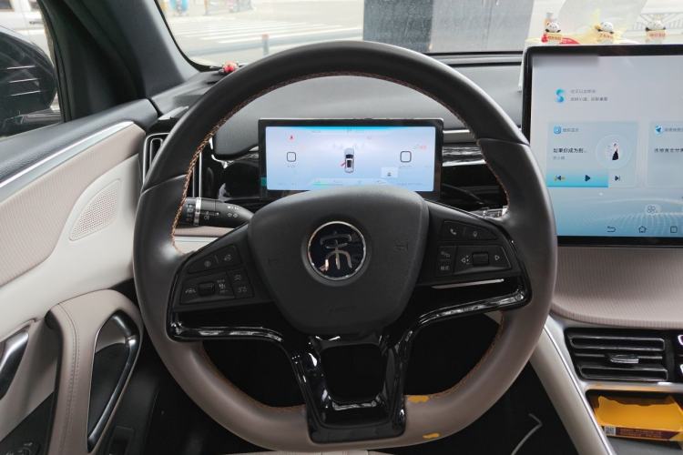 Used BYD Song Pro New Energy 2024 HONOR Edition DM-i 110KM Excellence Model Steering Wheel
