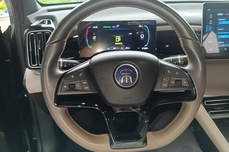 Used BYD Song Pro New Energy 2024 HONOR Edition DM-i 71KM Navigation Model Steering Wheel