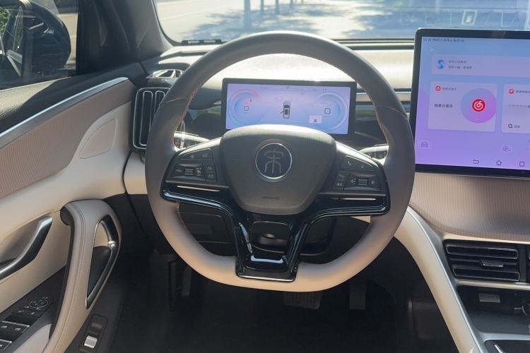 Used BYD Song Pro New Energy 2024 HONOR Edition DM-i 110KM Excellence Model Steering Wheel