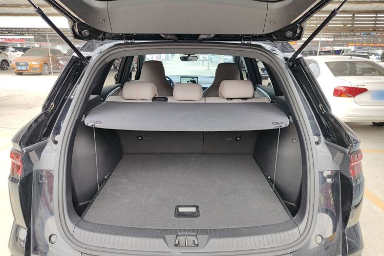 Used BYD Song Pro New Energy 2024 HONOR Edition DM-i 71KM Navigation Model Trunk