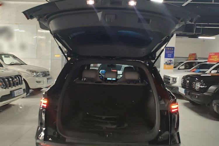 Used BYD Song Pro New Energy 2024 HONOR Edition DM-i 71KM Navigation Model Trunk
