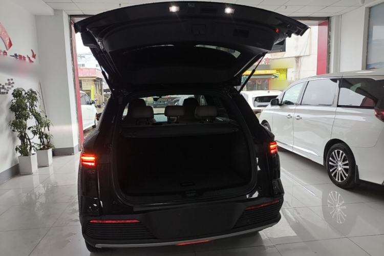 Used BYD Song Pro New Energy 2024 HONOR Edition DM-i 71KM Navigation Model Trunk