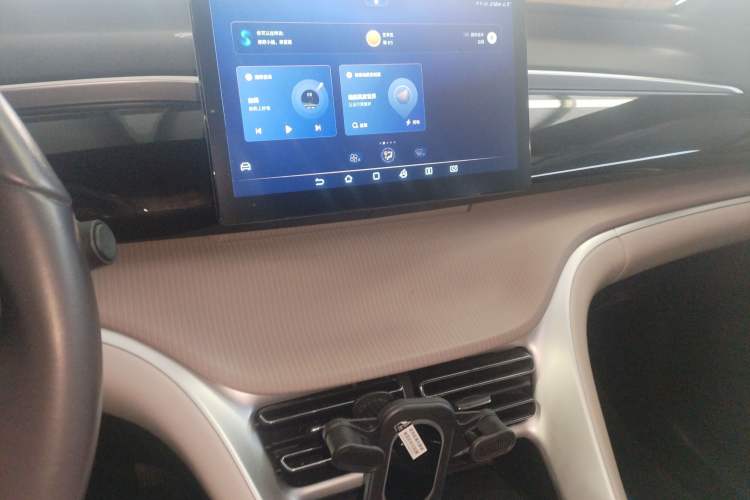 Used BYD Song Pro New Energy 2024 HONOR Edition DM-i 71KM Navigation Model Audio And AC Panel