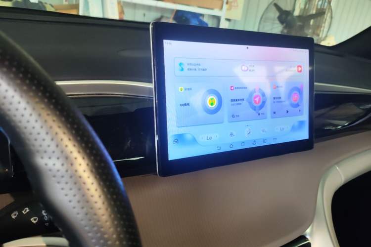 Used BYD Song Pro New Energy 2024 HONOR Edition DM-i 71KM Navigation Model Audio And AC Panel