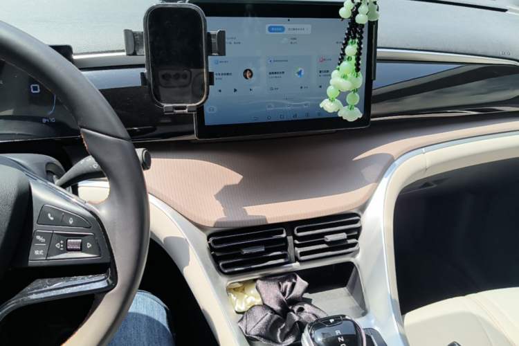 Used BYD Song Pro New Energy 2024 HONOR Edition DM-i 71KM Navigation Model Audio And AC Panel