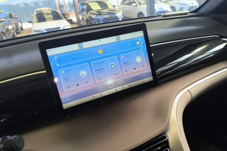 Used BYD Song Pro New Energy 2024 HONOR Edition DM-i 71KM Navigation Model Audio And AC Panel