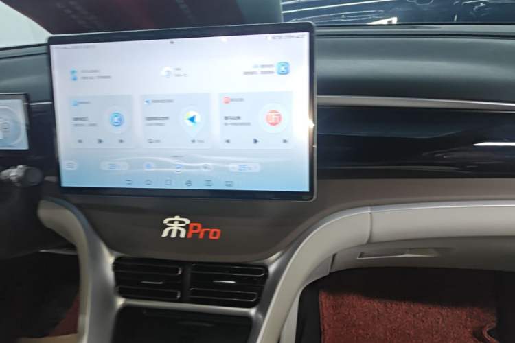 Used BYD Song Pro New Energy 2024 HONOR Edition DM-i 110KM Excellence Model Audio And AC Panel