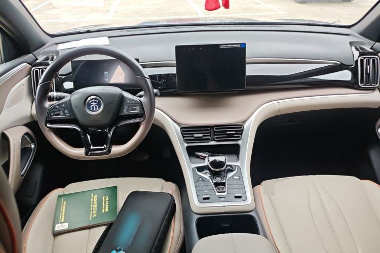 Used BYD Song Pro New Energy 2024 HONOR Edition DM-i 71KM Navigation Model Center Console