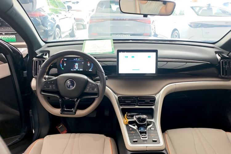 Used BYD Song Pro New Energy 2024 HONOR Edition DM-i 71KM Navigation Model Center Console