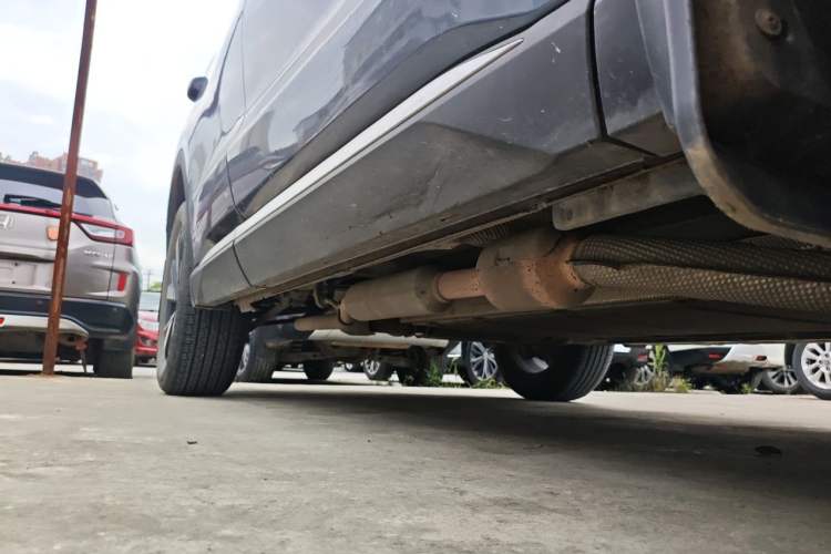 Used BYD Song Pro New Energy 2024 HONOR Edition DM-i 71KM Navigation Model Chassis Front Right