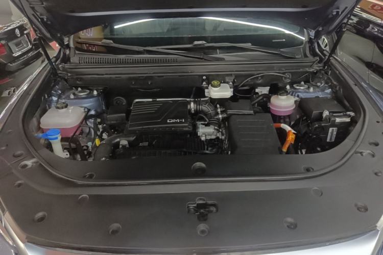Used BYD Song Pro New Energy 2024 HONOR Edition DM-i 71KM Navigation Model Engine Bay