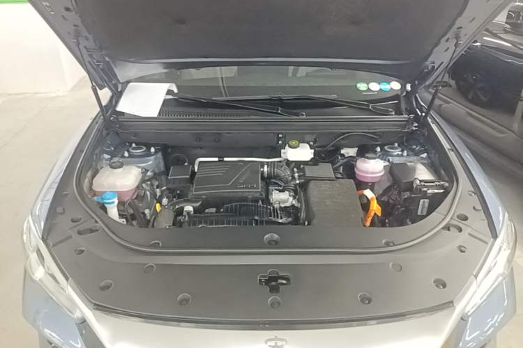 Used BYD Song Pro New Energy 2024 HONOR Edition DM-i 71KM Beyond Model Engine Bay