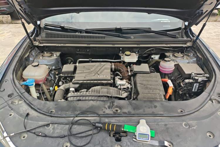 Used BYD Song Pro New Energy 2024 HONOR Edition DM-i 71KM Navigation Model Engine Bay