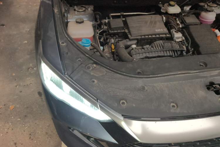 Used BYD Song Pro New Energy 2024 HONOR Edition DM-i 71KM Beyond Model Engine Bay Right