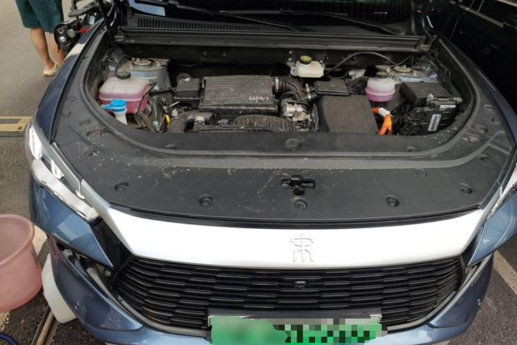 Used BYD Song Pro New Energy 2024 HONOR Edition DM-i 71KM Leading Model Engine Bay